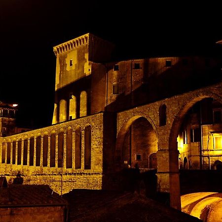 Affittacamere La Magica Torre Pitigliano Bagian luar foto